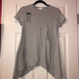 Grey clawed top